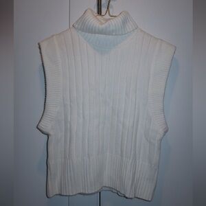 Forever 21 White Sleeveless Ribbed Turtleneck Sweater Vest
